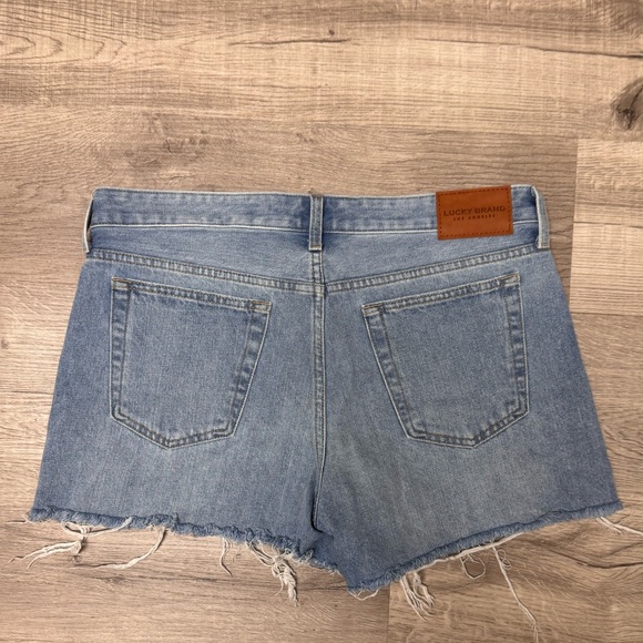 Lucky Brand Boyfriend Short - Picture 2 of 10